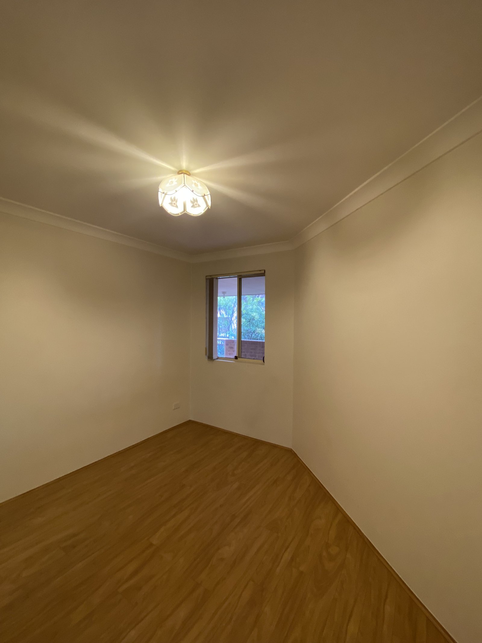 17/7-11 Hampden Street BEVERLY HILLS 4