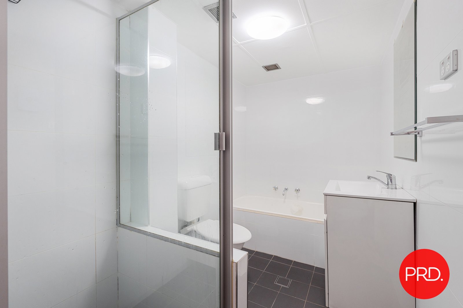 17/7-9 Cross Street KOGARAH 8