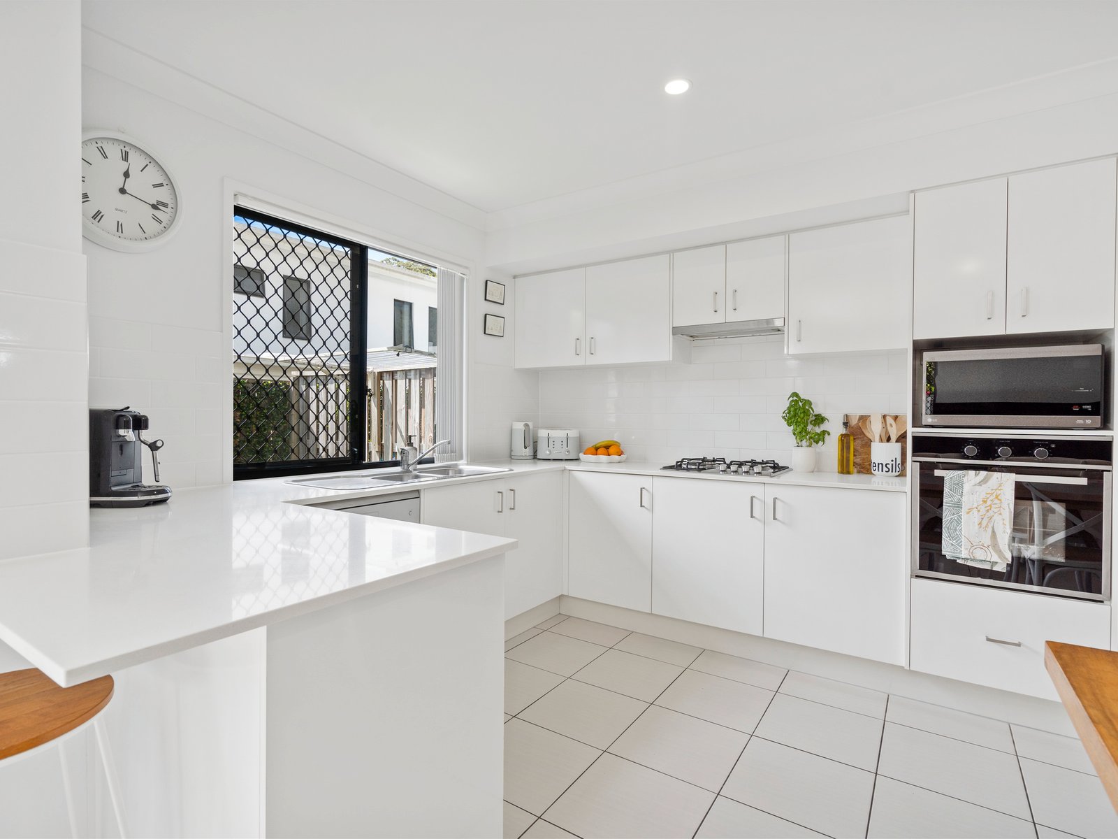 17/7 Border Drive North CURRUMBIN WATERS 4