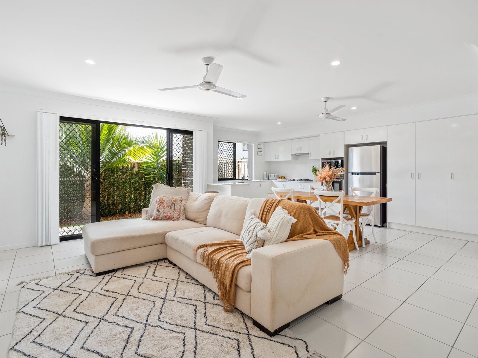 17/7 Border Drive North CURRUMBIN WATERS 4