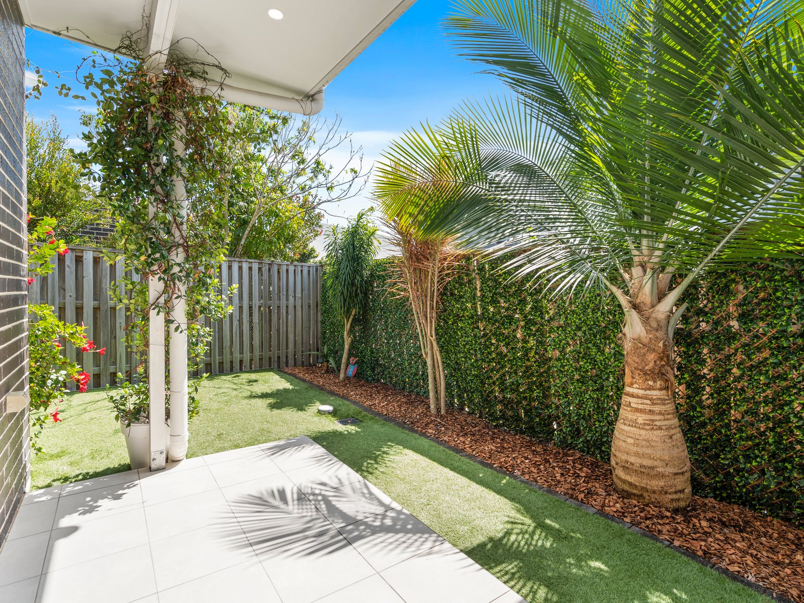 17/7 Border Drive North CURRUMBIN WATERS 8