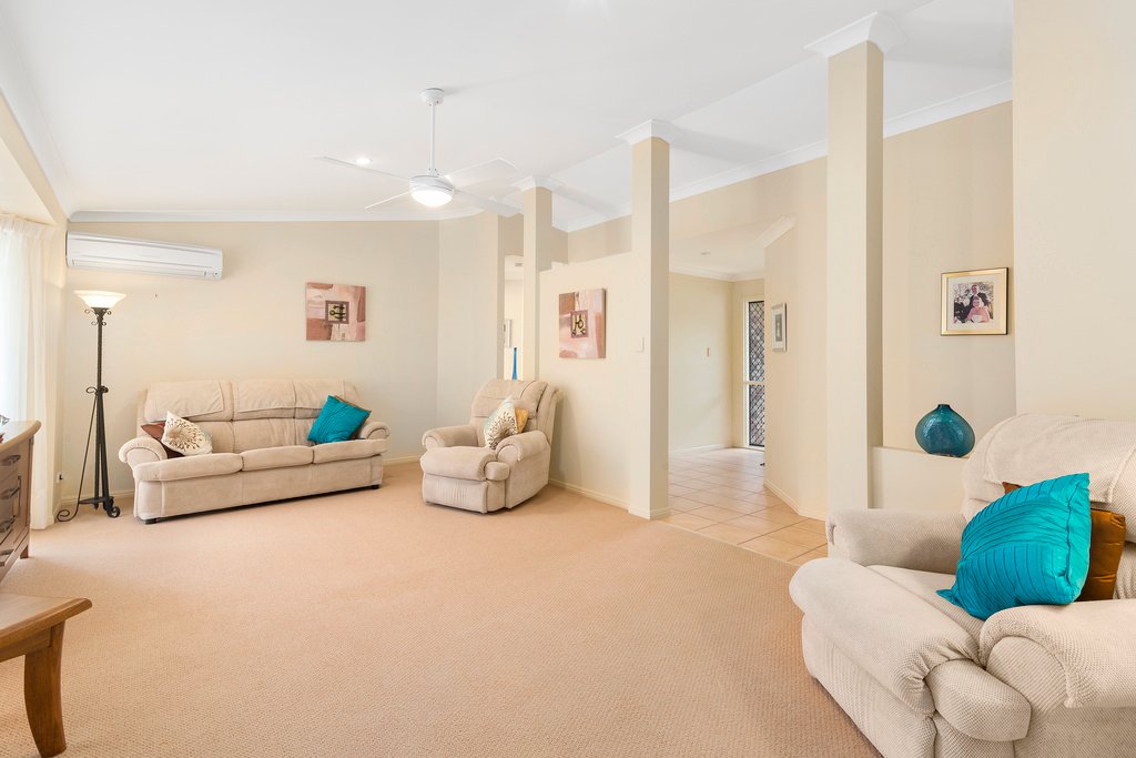 177 Botanical Cct  BANORA POINT 4