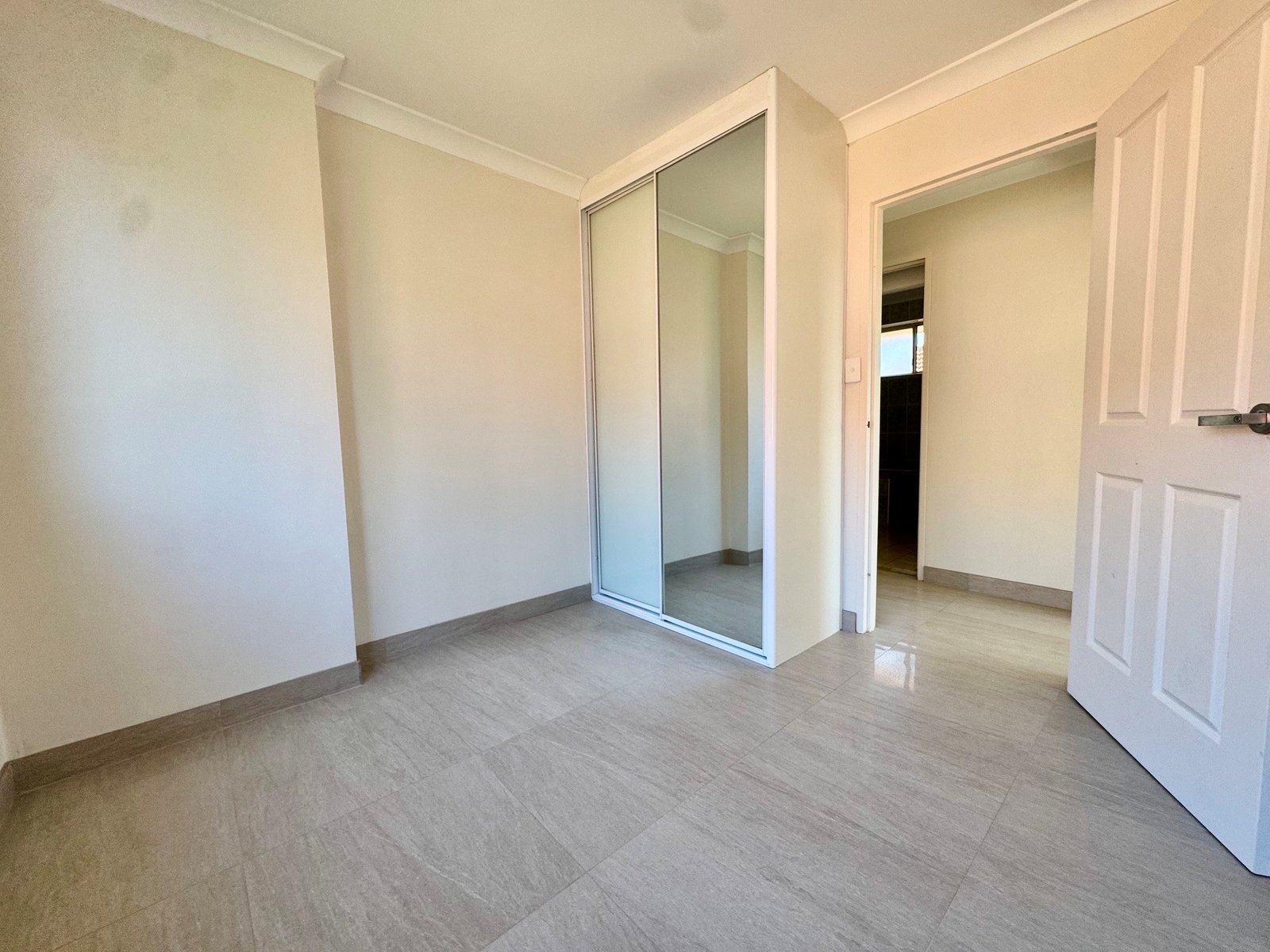 1/77 Gould Street,  CAMPSIE 4