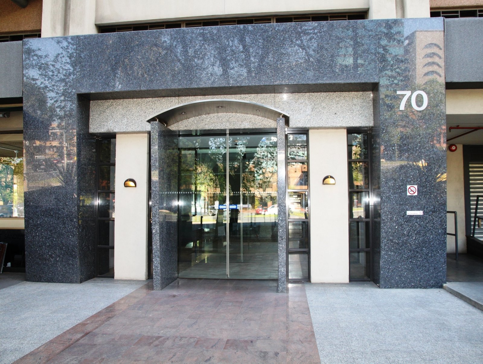 Gallery: 17/70 Albert Road