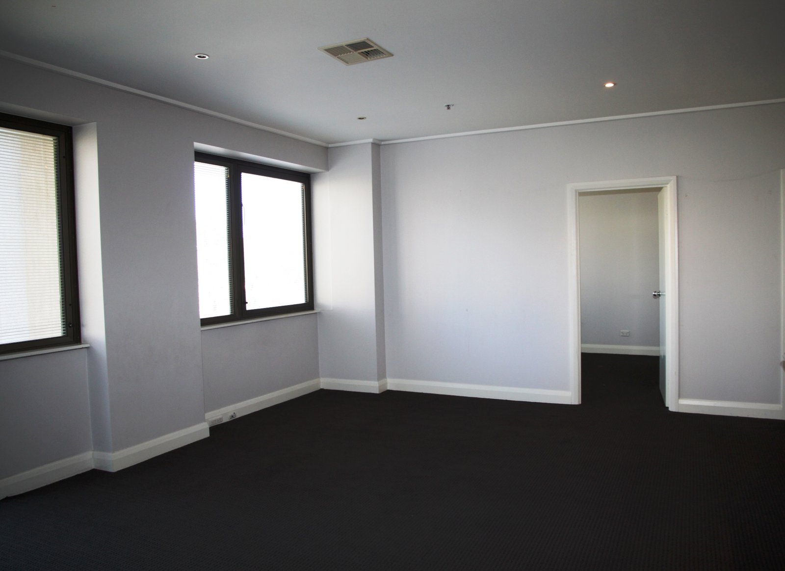 Gallery: 17/70 Albert Road