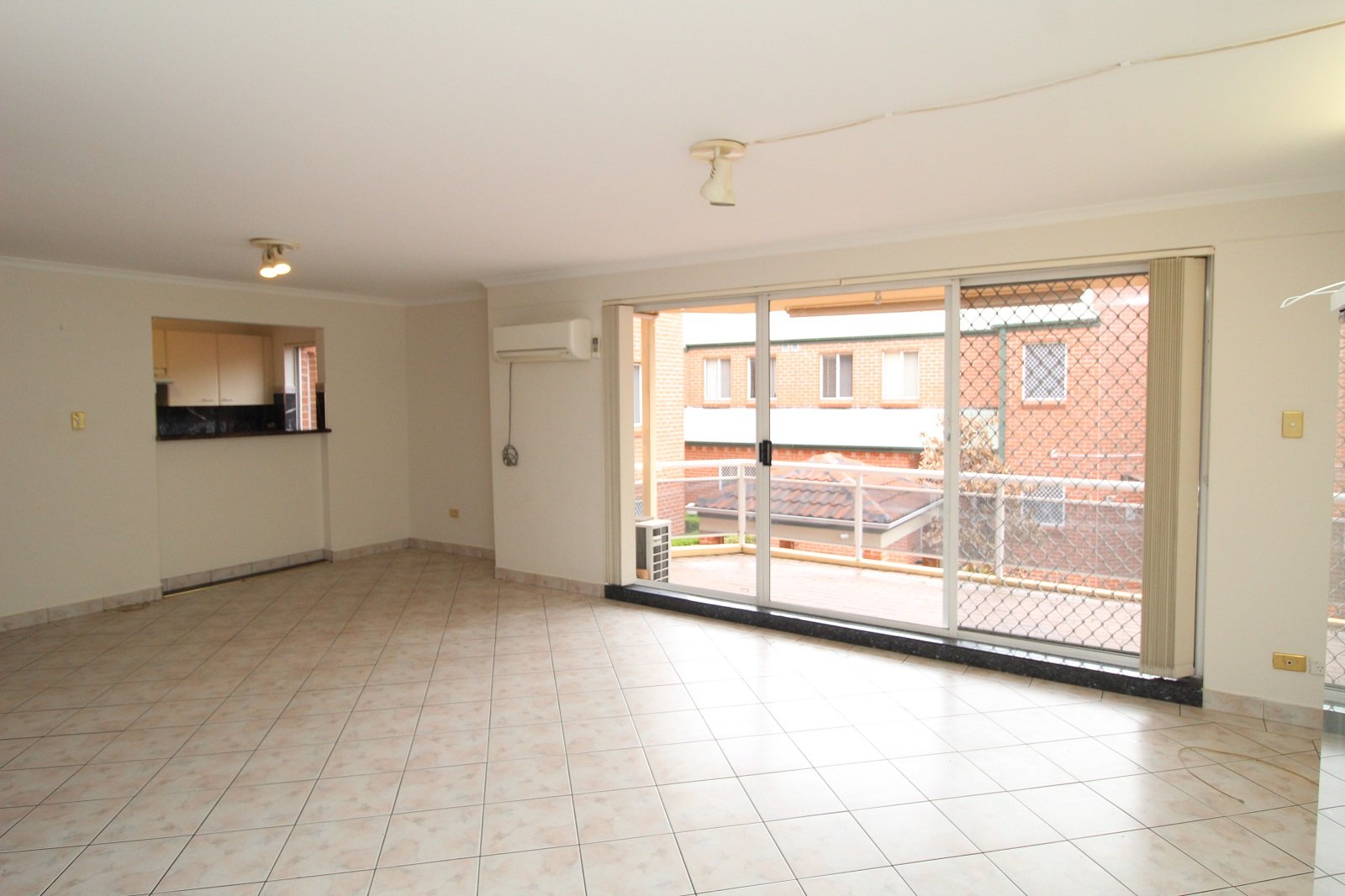 17/73 Reynolds Avenue BANKSTOWN 2