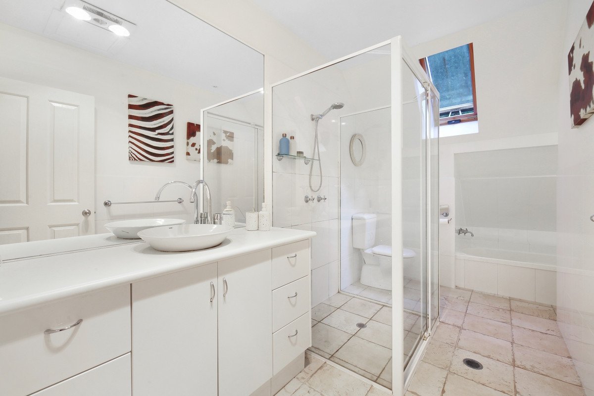 1778 Currumbin Creek Road Currumbin Valley 23