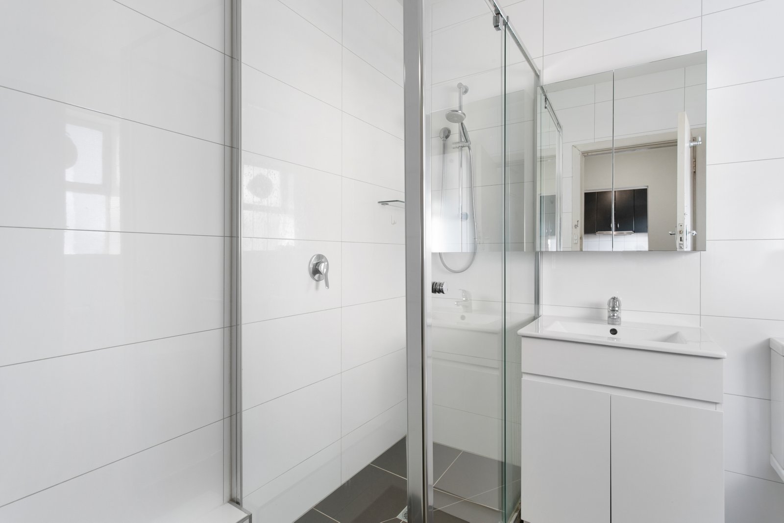 Real Estate and Property in 17/78 Queens Road, Melbourne, VIC