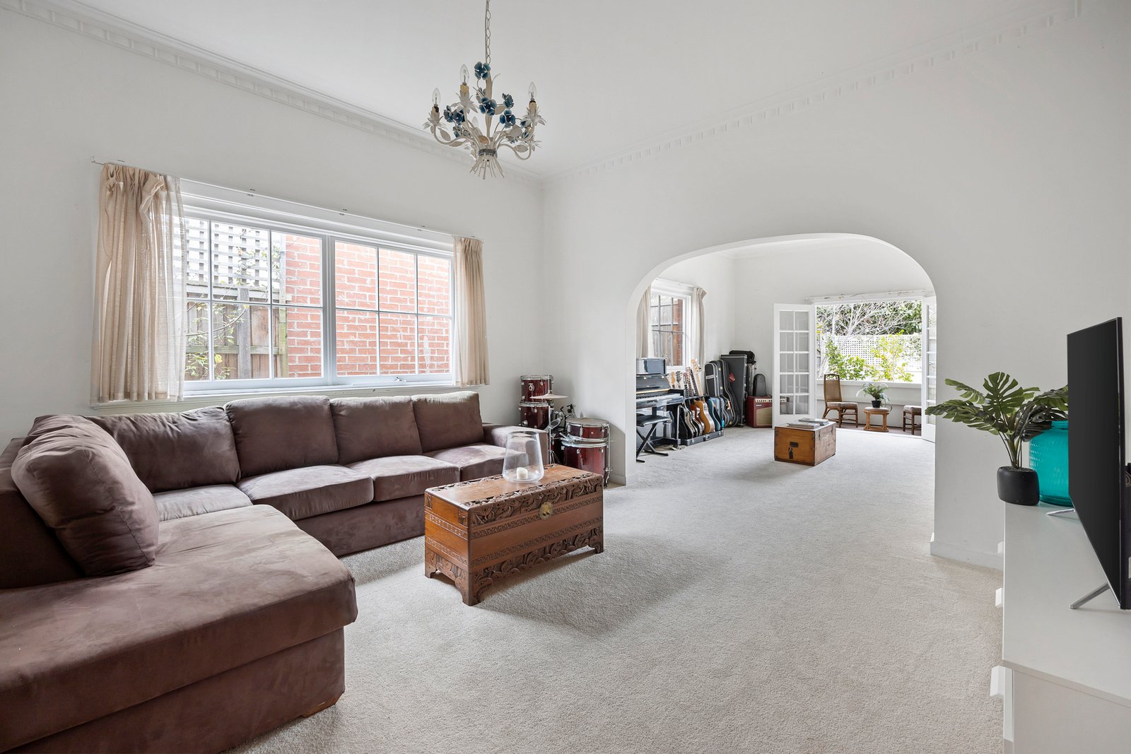 Real Estate and Property in 178 Alma Road, St Kilda East, VIC