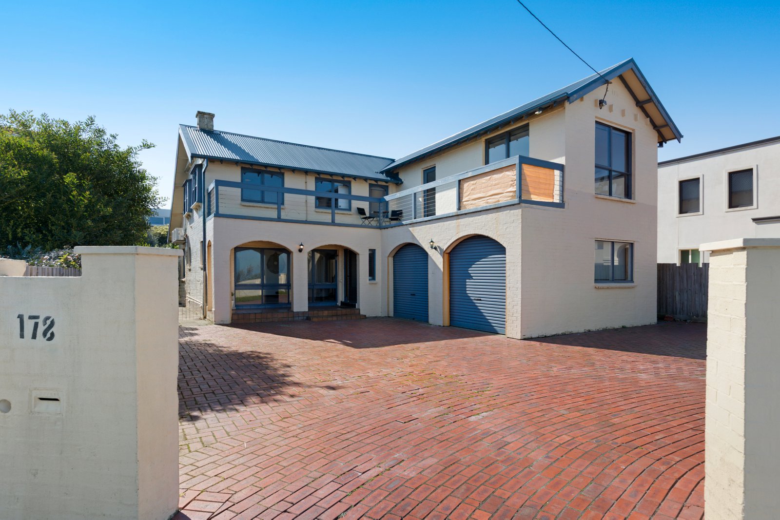Gallery: 178 Beach Road