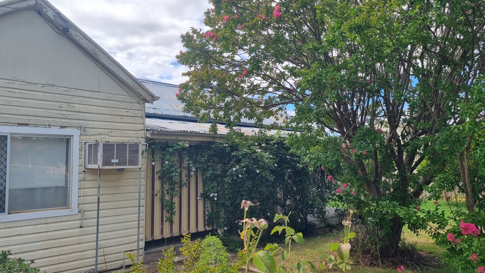 178 Capper Street TUMUT 1