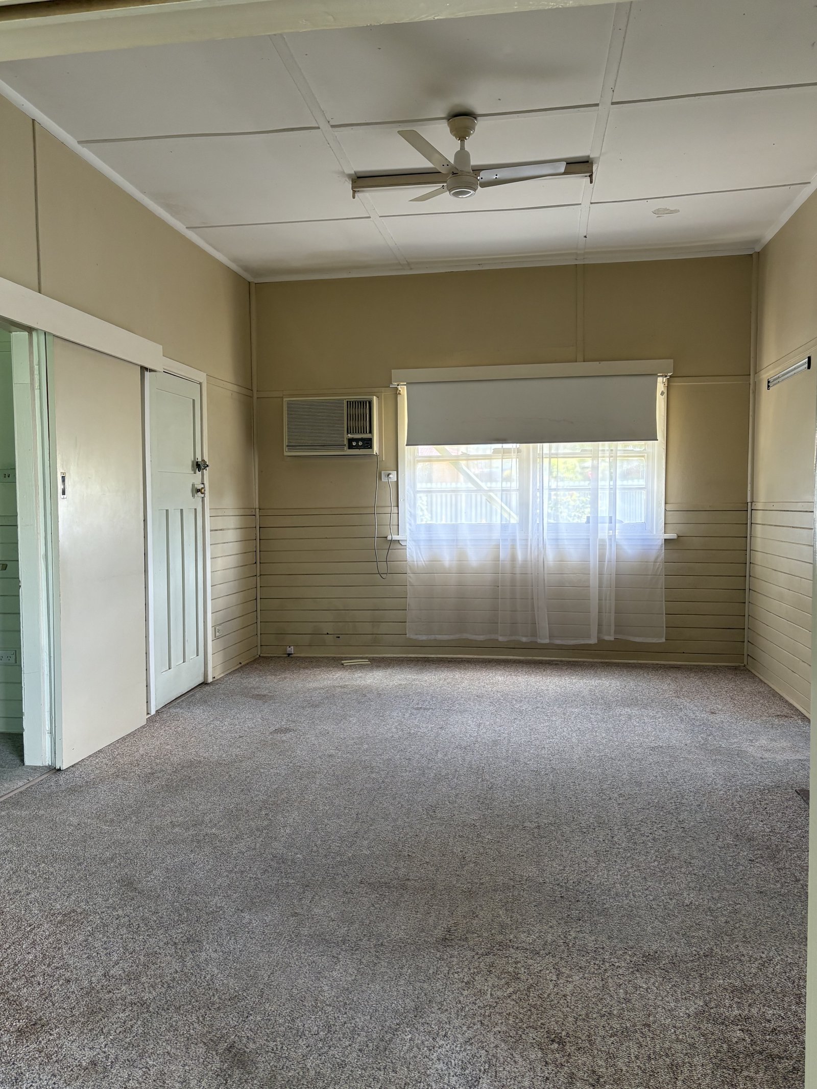 178 Capper Street TUMUT 7