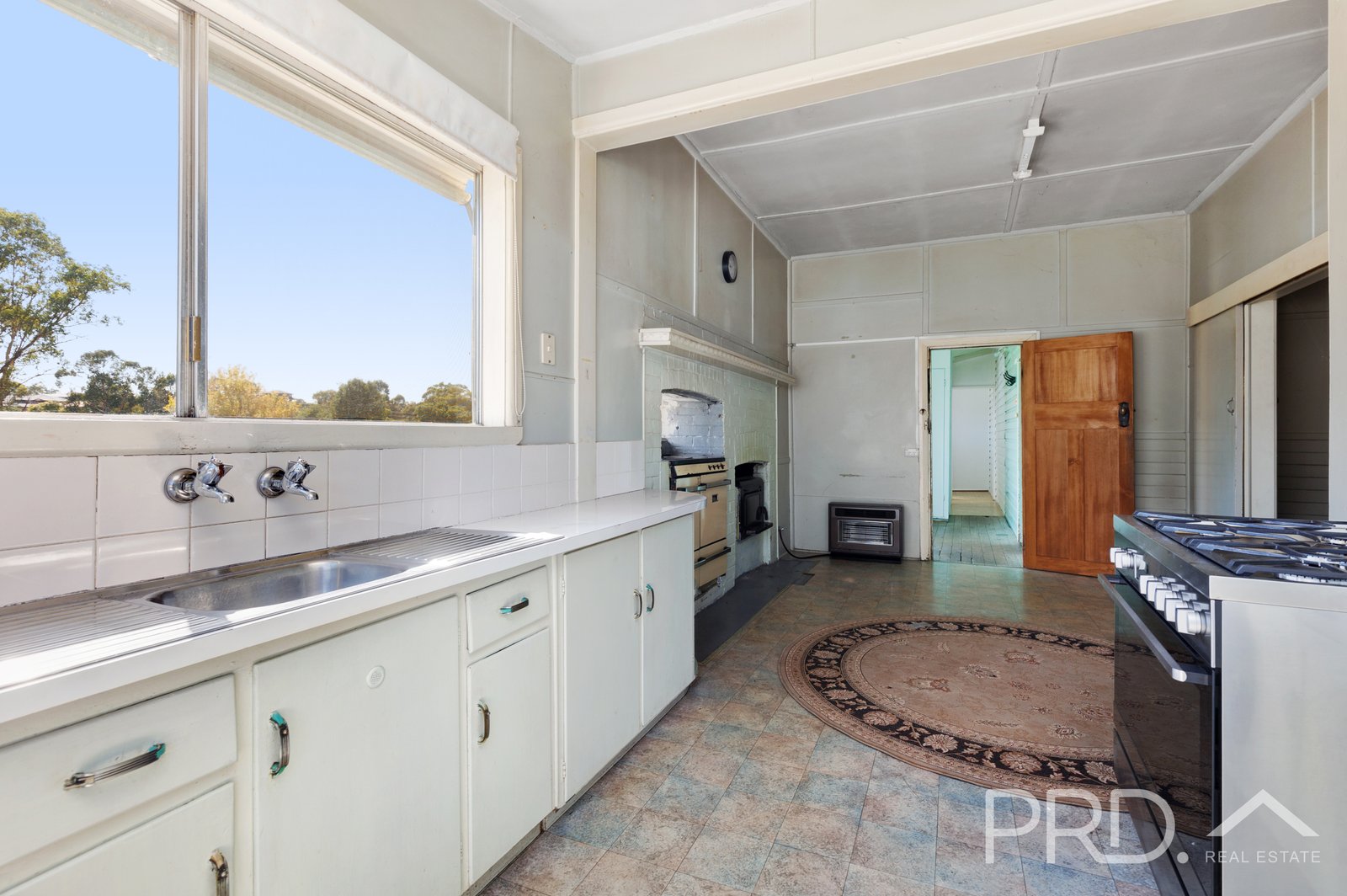 178 Capper Street TUMUT 4