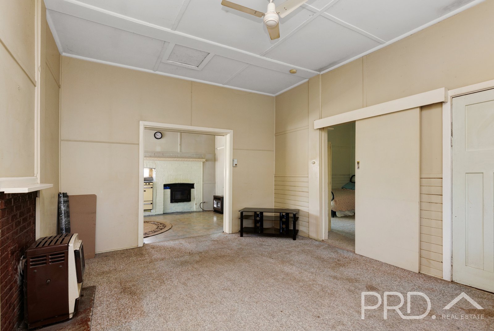 178 Capper Street TUMUT 6