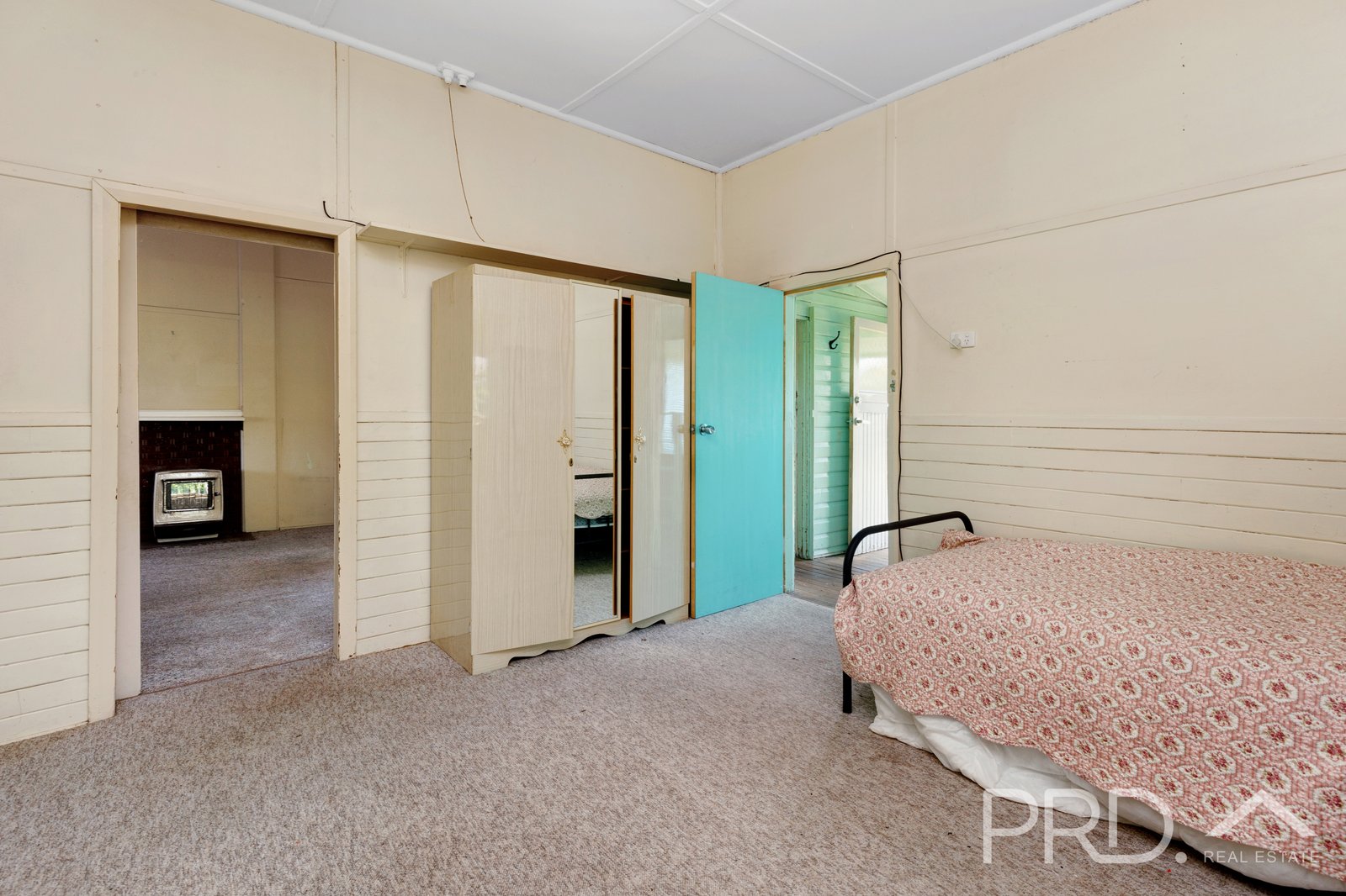 178 Capper Street TUMUT 9