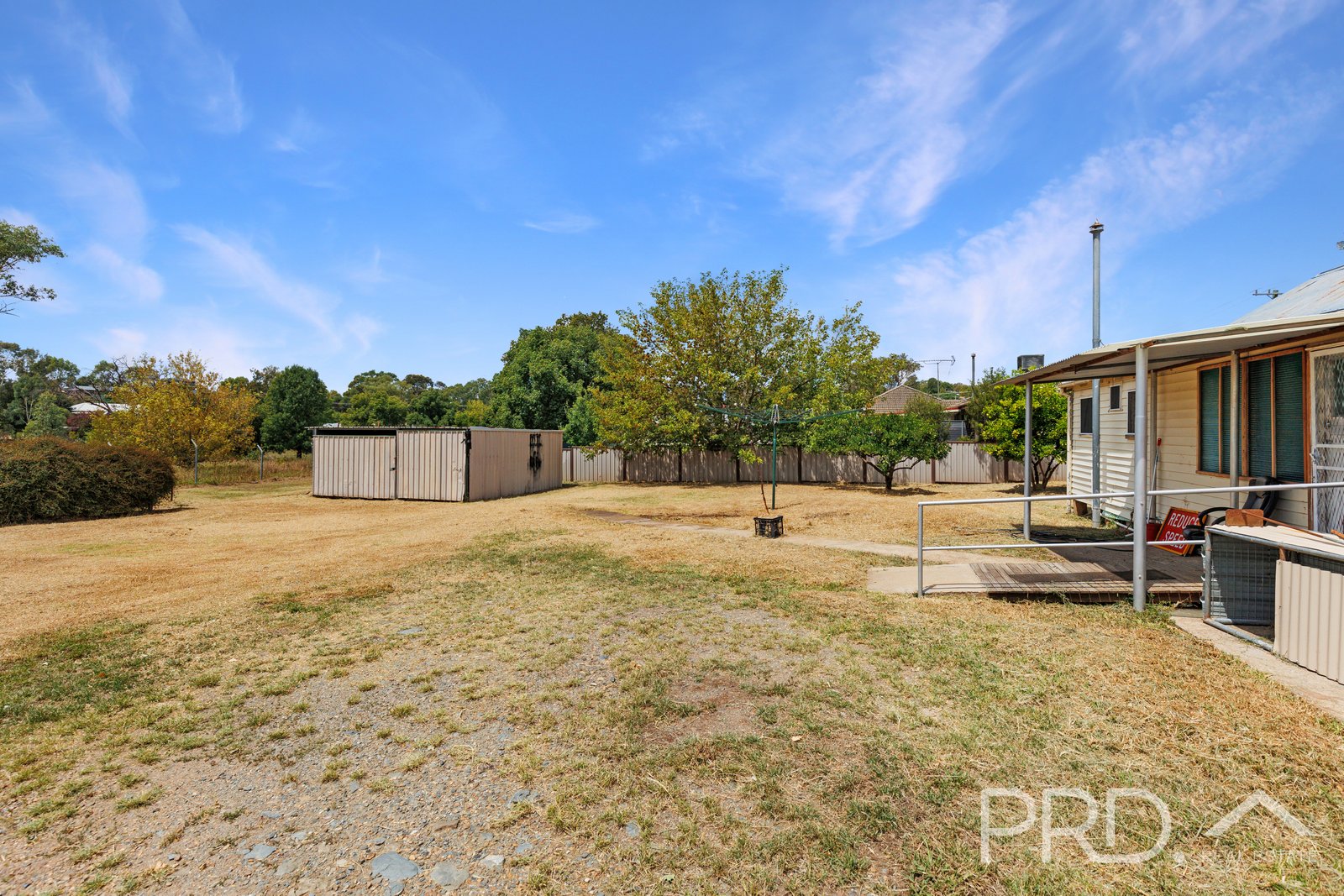 178 Capper Street TUMUT 14