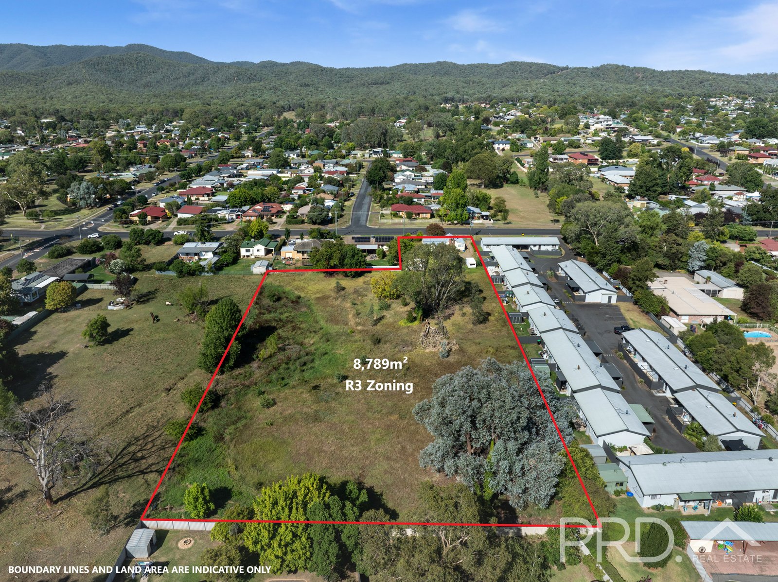 178 Capper Street TUMUT 16
