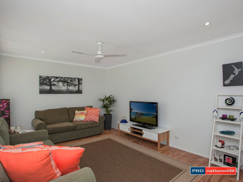 178 Christine Avenue BURLEIGH WATERS 2