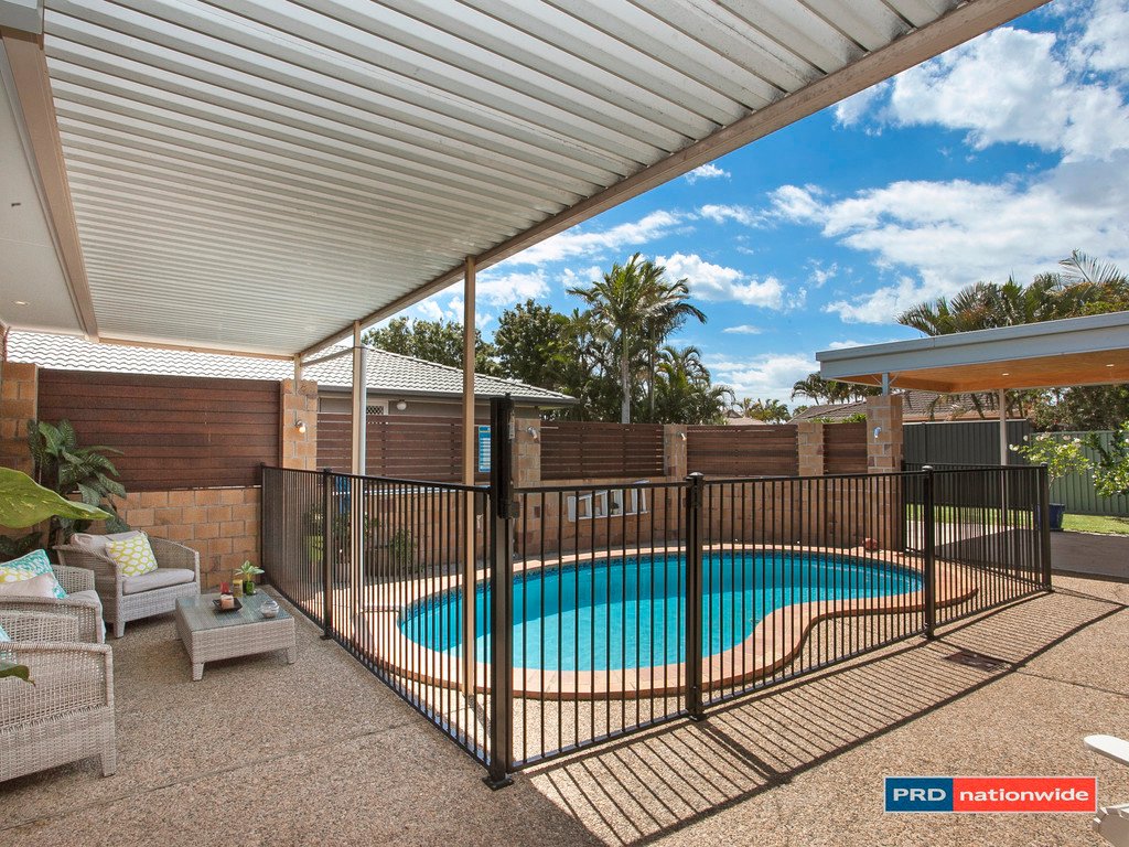 178 Christine Avenue BURLEIGH WATERS 12