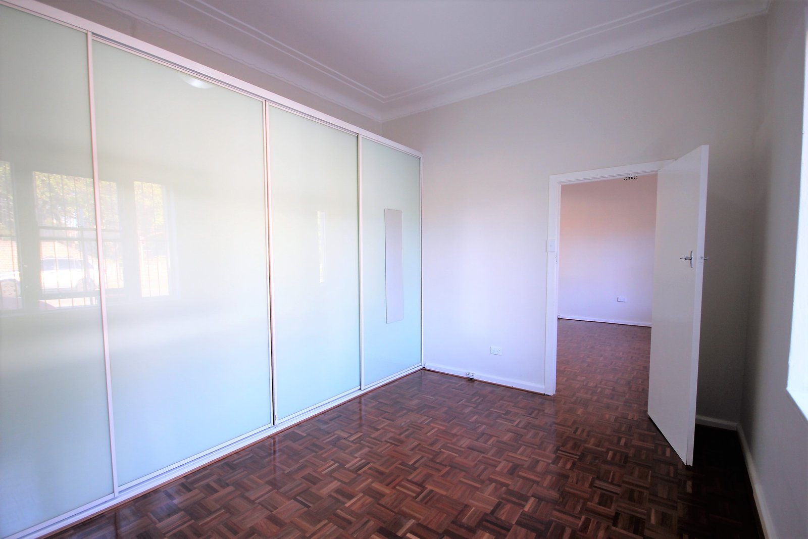 178 Harrow Road KOGARAH 4