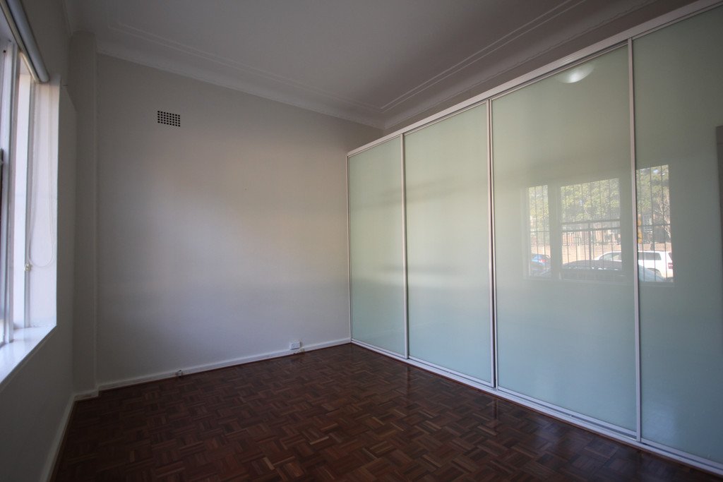 178 Harrow Road KOGARAH 5