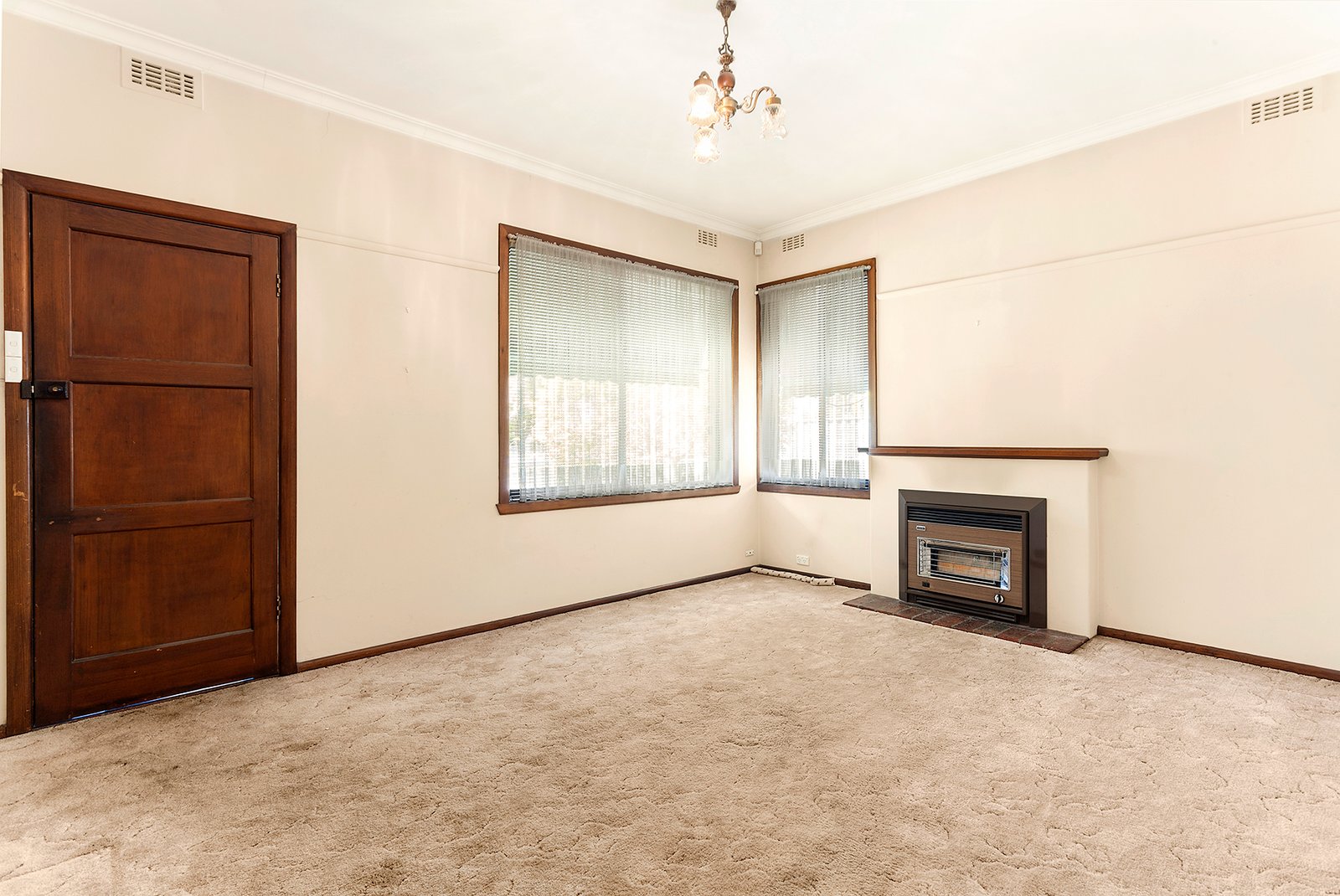 Gallery: 178 Ludstone Street