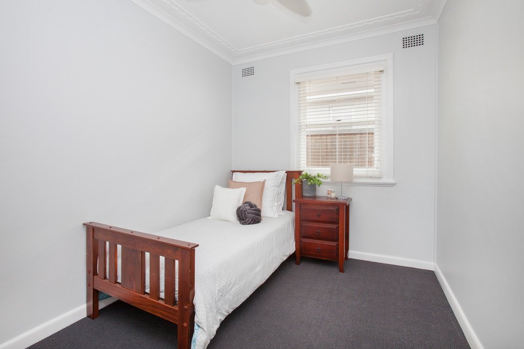 178A High Street EAST MAITLAND 14