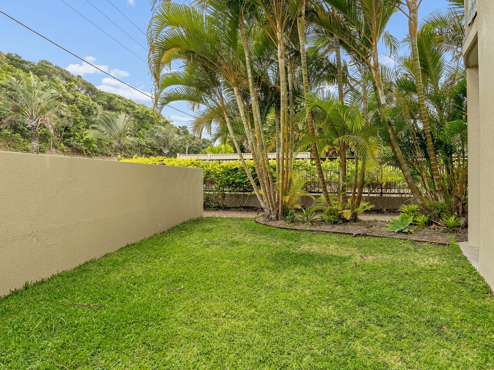 1/79-83 Tweed Coast Road BOGANGAR 9