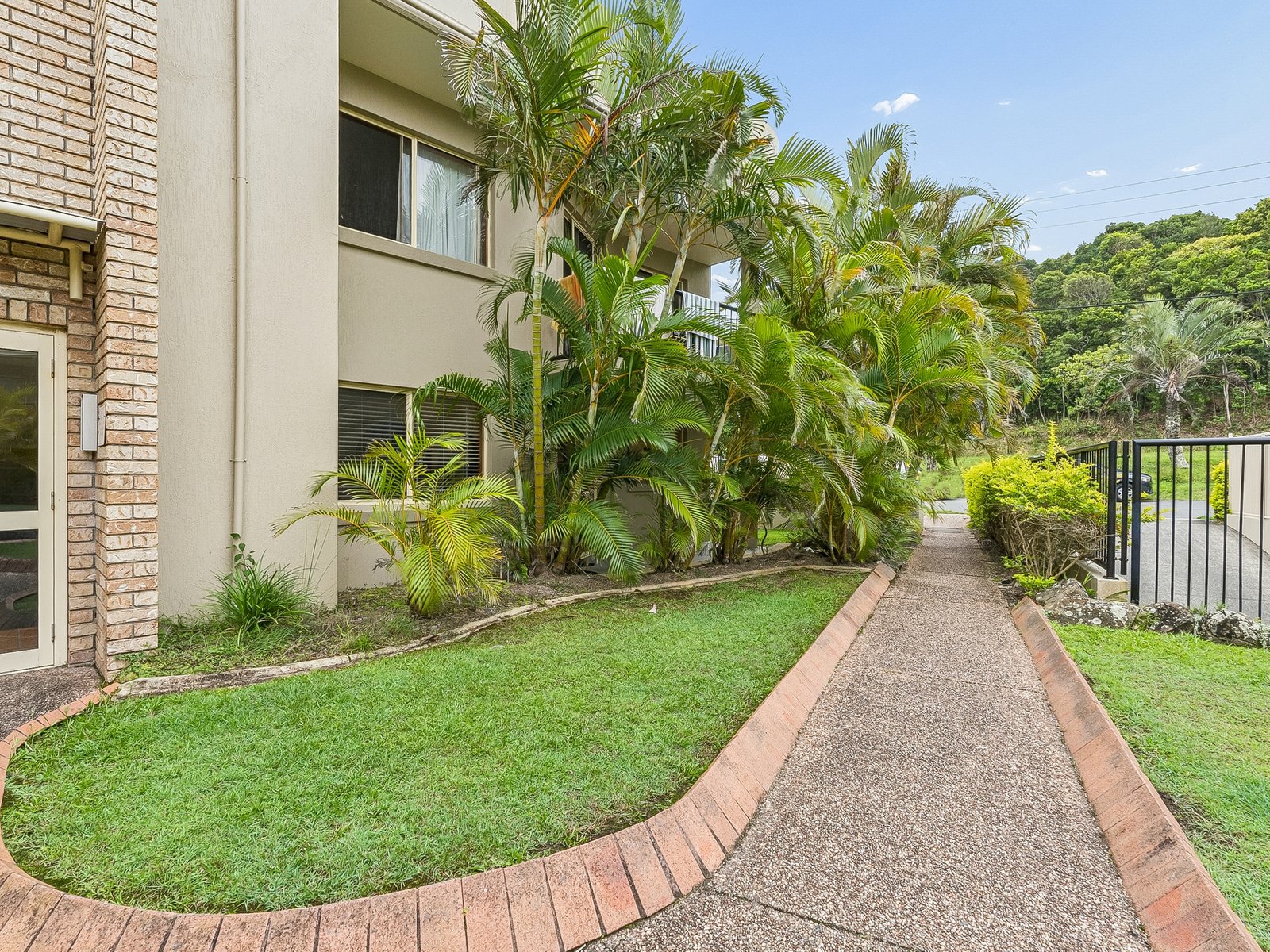 1/79-83 Tweed Coast Road BOGANGAR 10