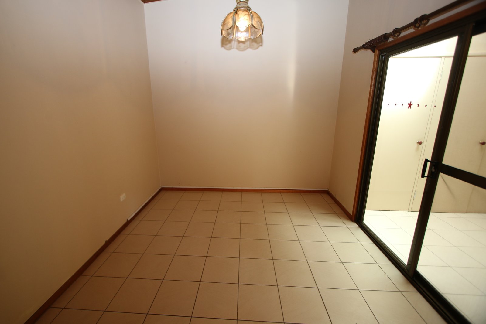 1/79 Corunna Crescent ASHMORE 9