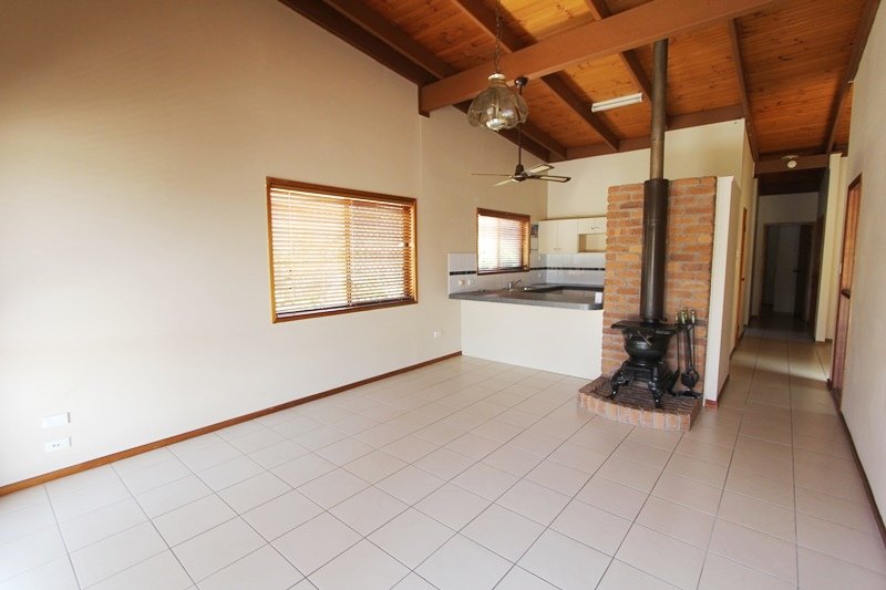 1/79 Corunna Crescent ASHMORE 3