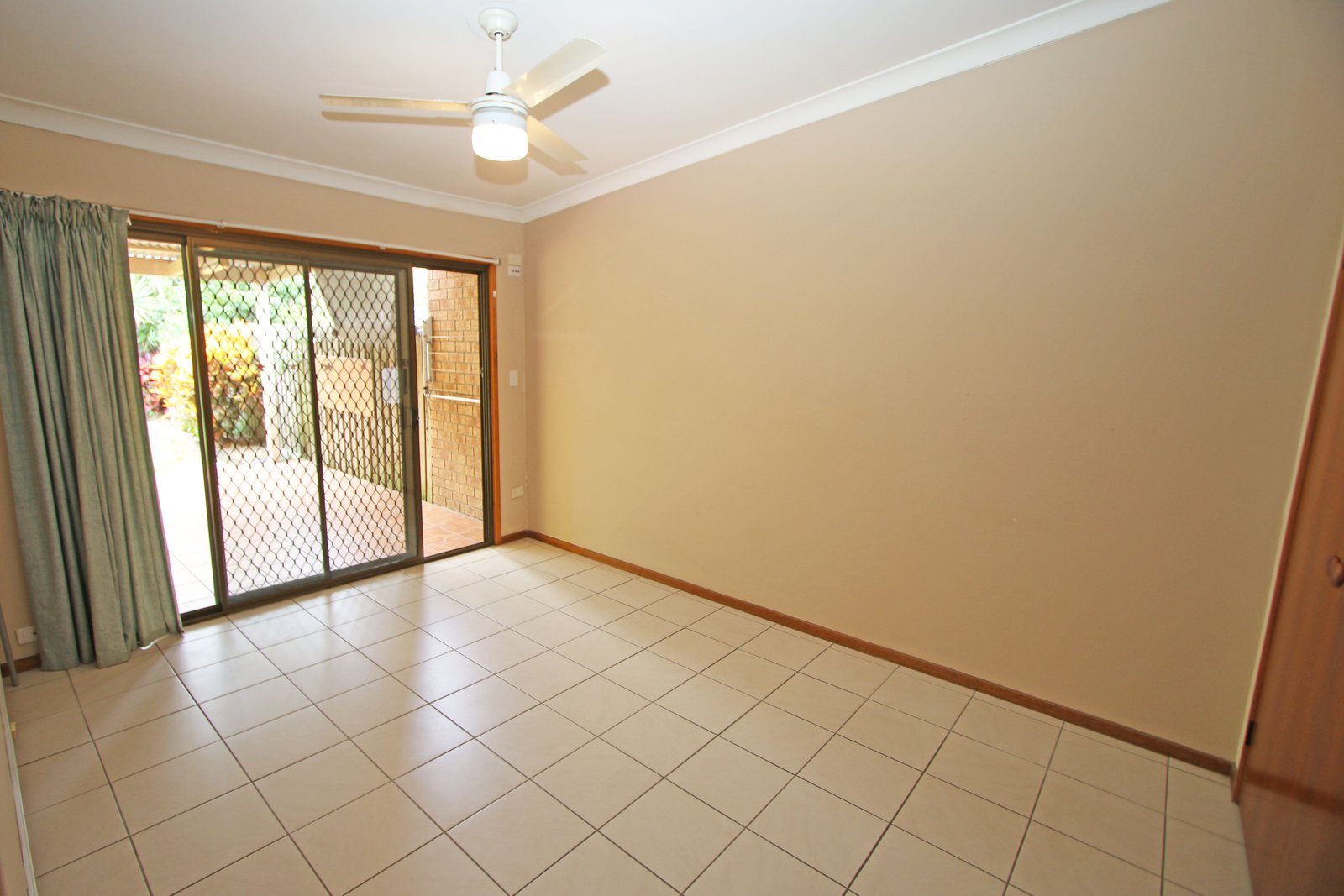 1/79 Corunna Crescent ASHMORE 6