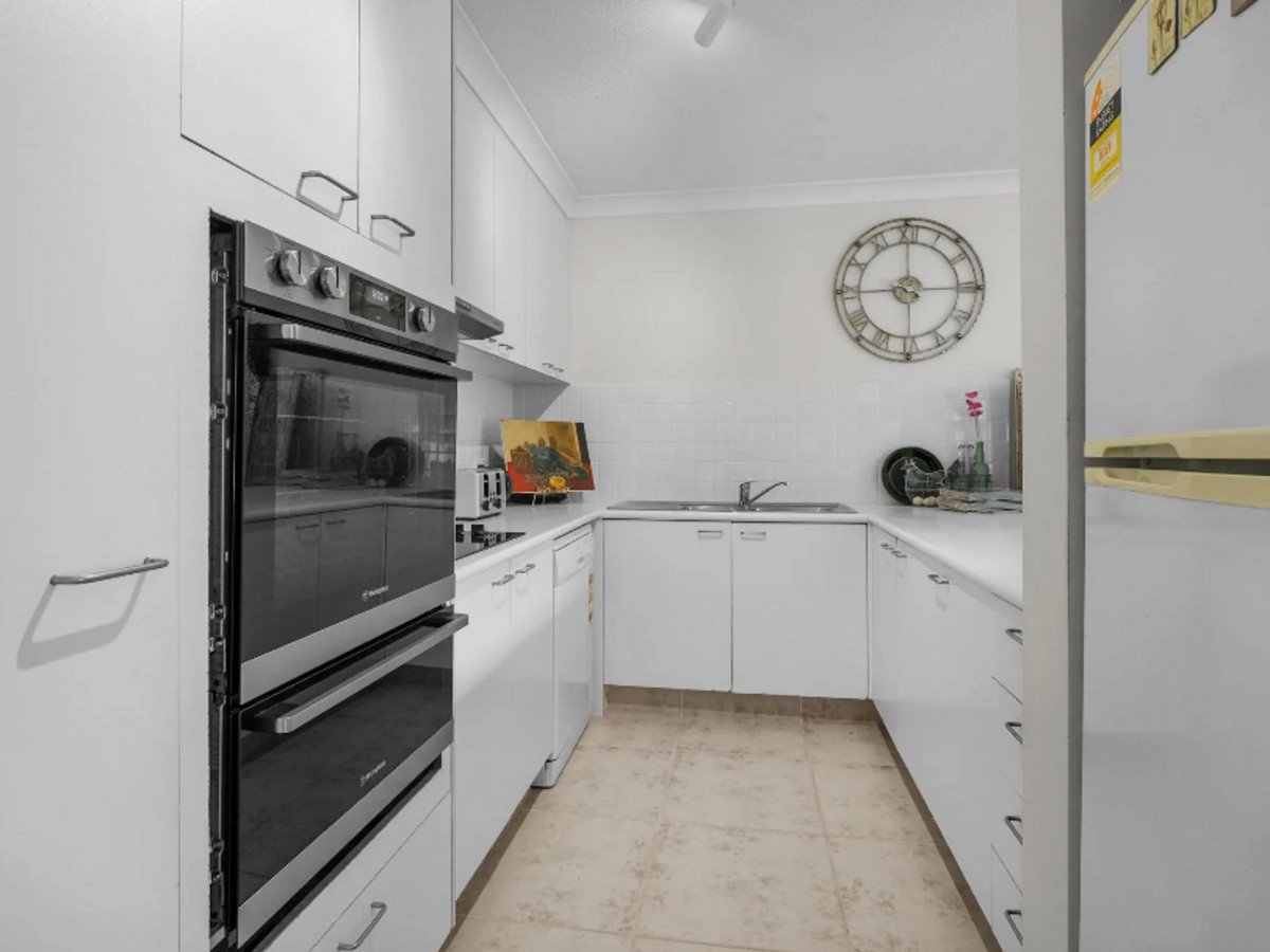 17/9 Domain Road Currumbin 6