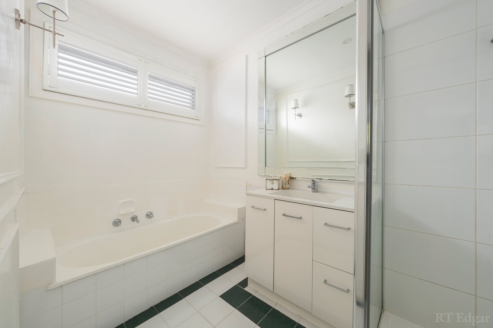 Real Estate and Property in 1/79 Finch Street, Malvern East, VIC