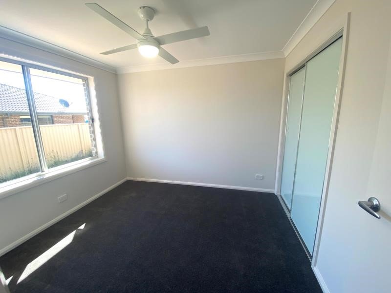 1/79 Kenny Drive TAMWORTH 5