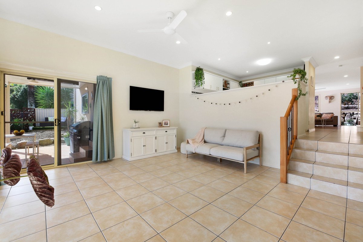 1/79 Sky Royal Terrace Burleigh Heads 10