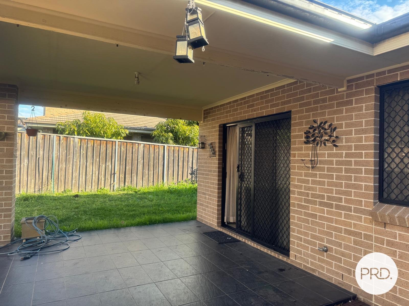 17A Benham Road MINTO 10