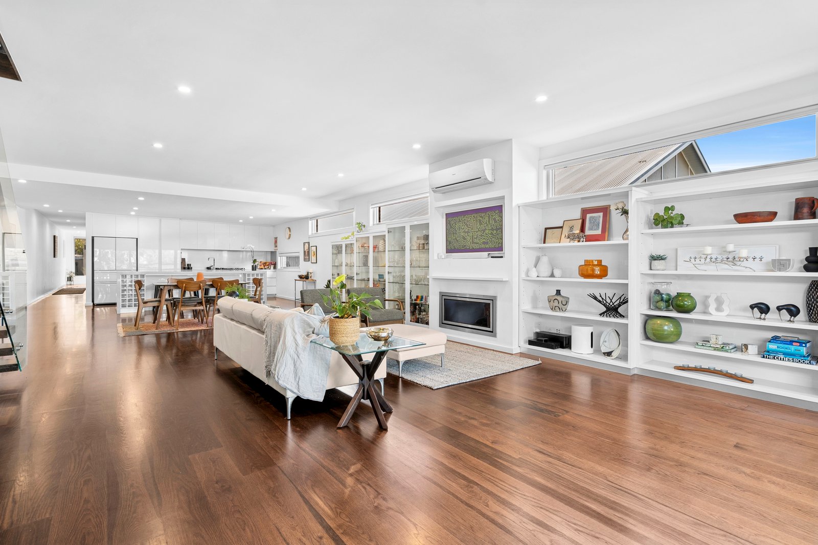 Gallery: 17a Bond Street