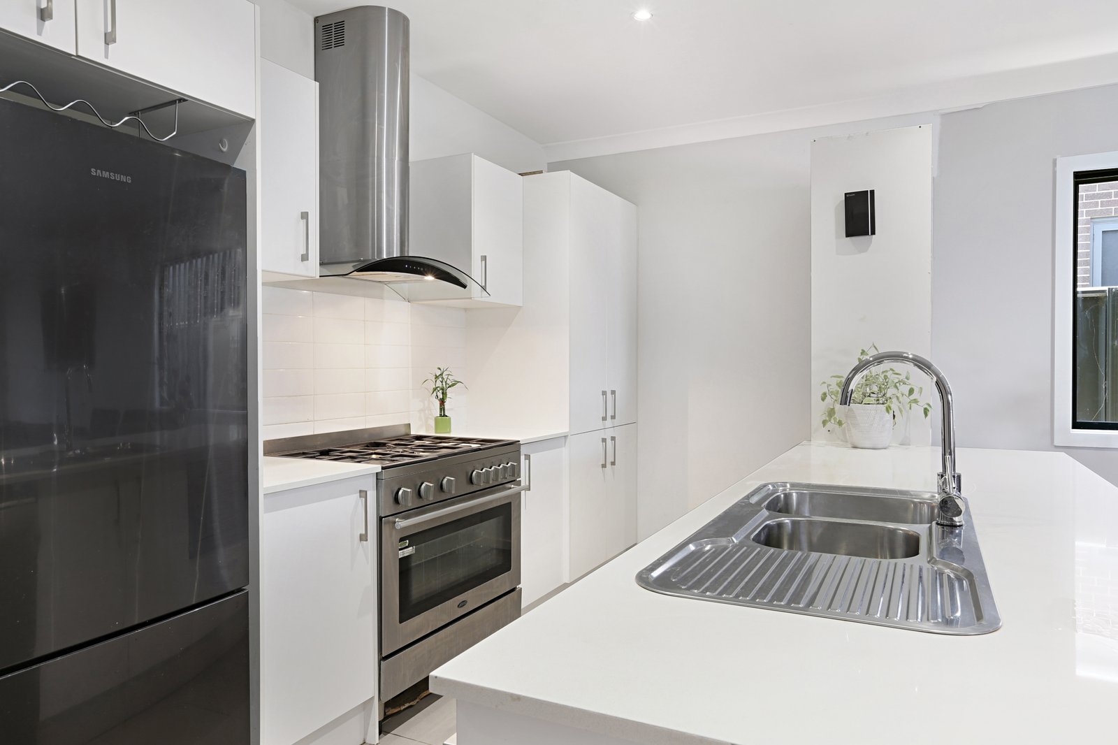 17a Brooks Reach Road HORSLEY 2
