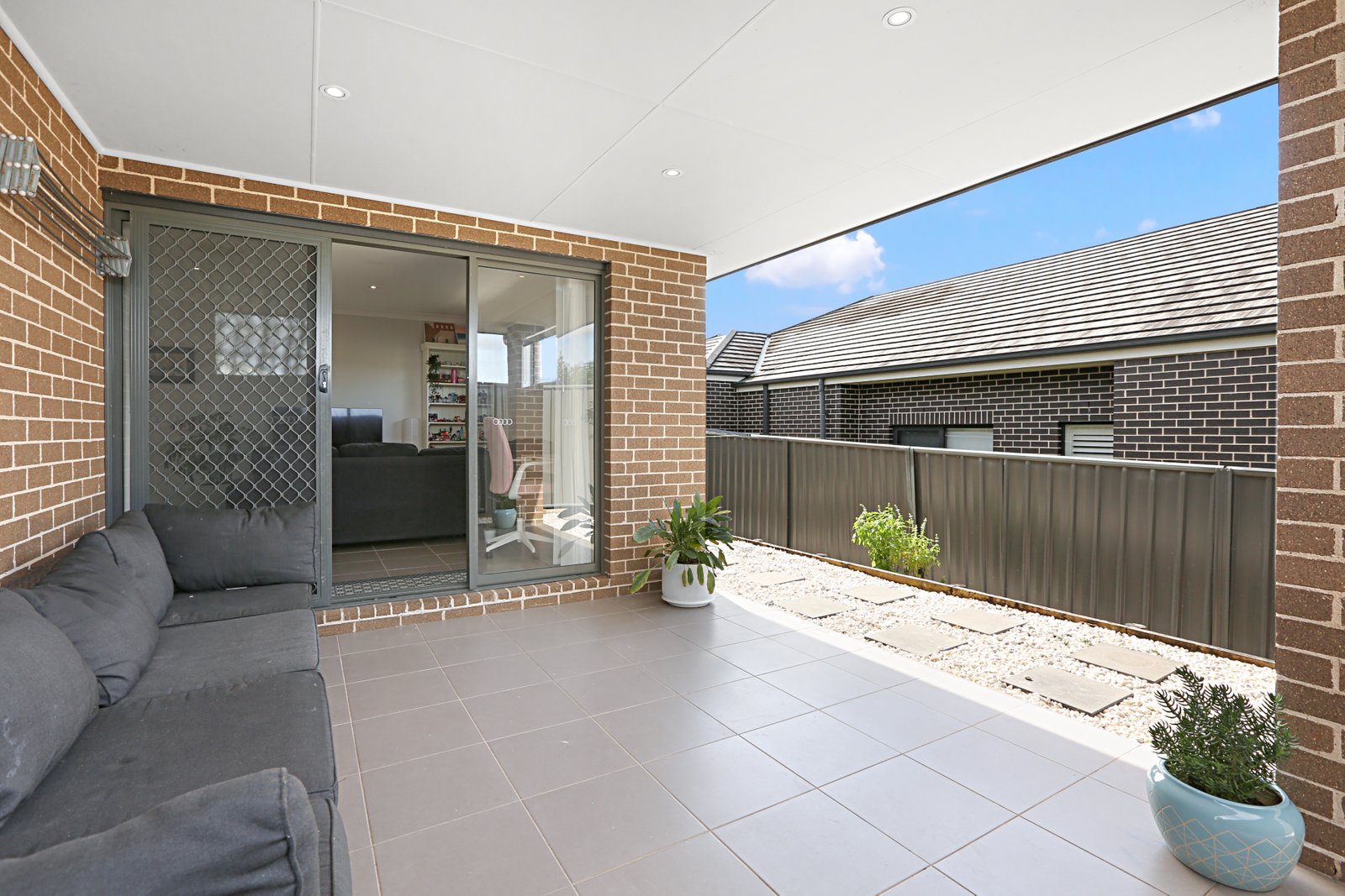 17a Brooks Reach Road HORSLEY 9