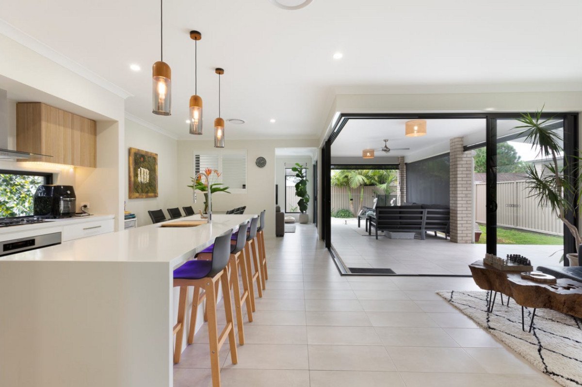 1/7a Canara Street Benowa 2