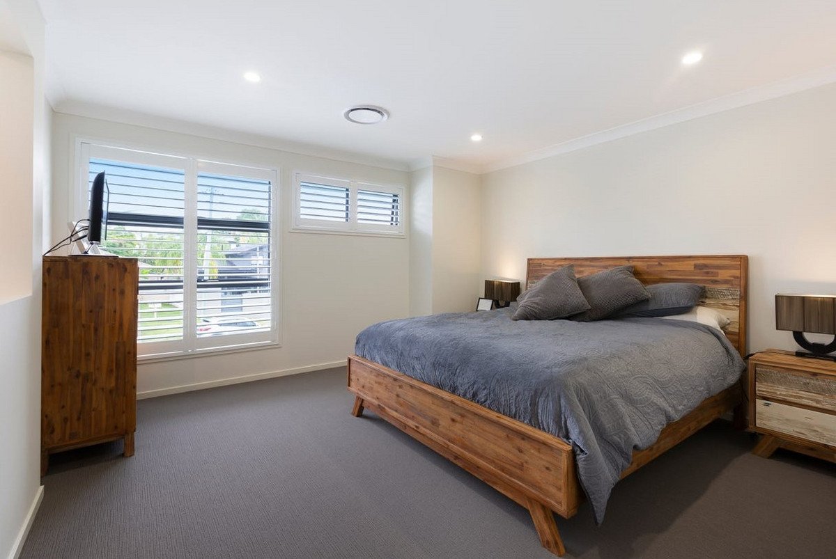 1/7a Canara Street Benowa 9