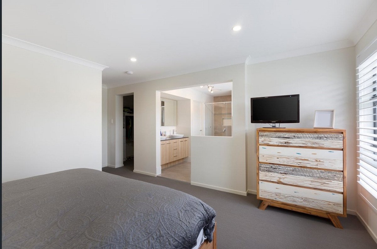 1/7a Canara Street Benowa 10
