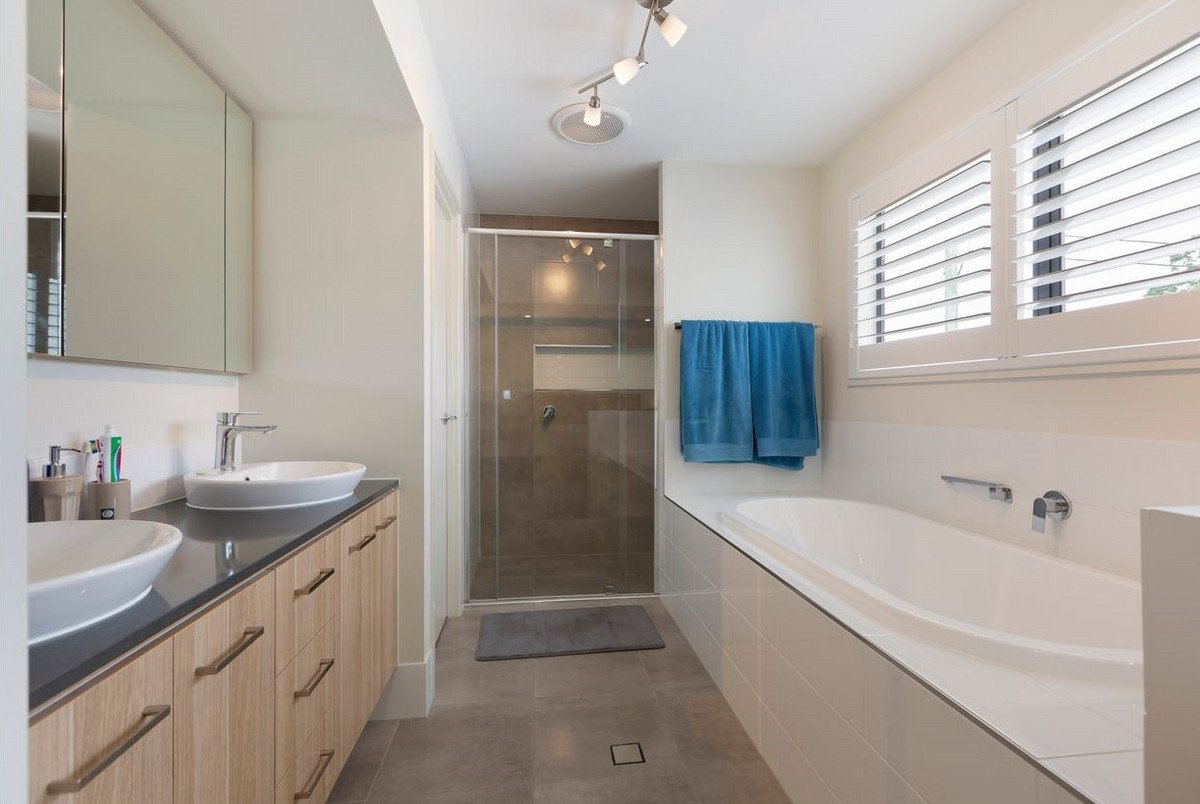 1/7a Canara Street Benowa 11