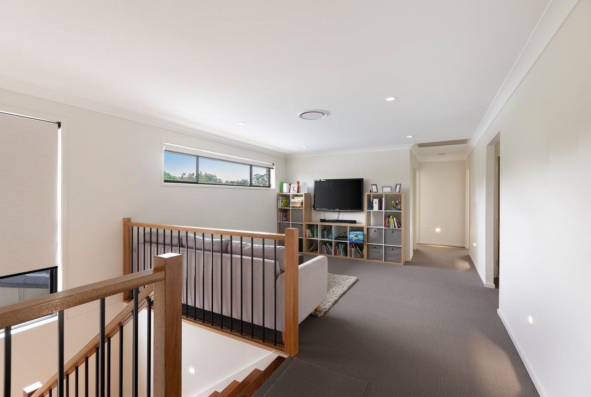 1/7a Canara Street Benowa 12