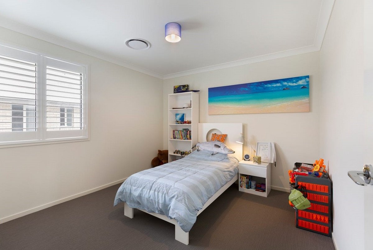 1/7a Canara Street Benowa 13