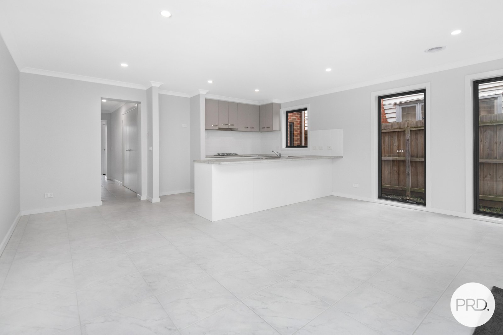 1/7A Eddy Street GOLDEN POINT 3