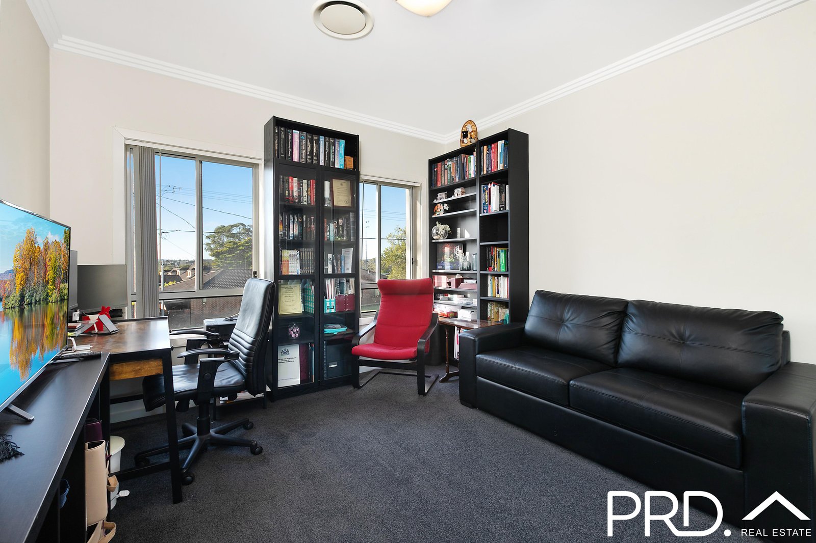 17a Edinburgh Drive REVESBY HEIGHTS 7