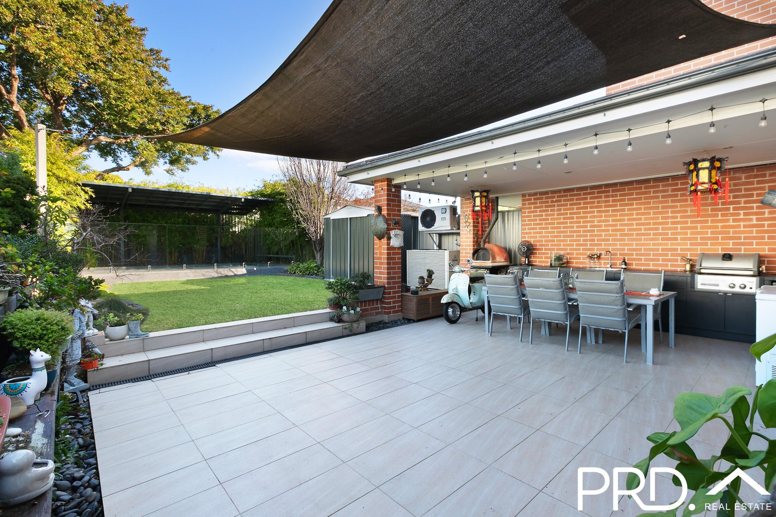 17a Edinburgh Drive REVESBY HEIGHTS 8