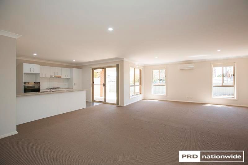 17a Goodwin Street TAMWORTH 3